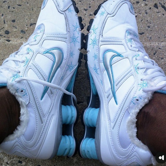Nike Shoes - Rare Vintage Fur Trim Nike Shox